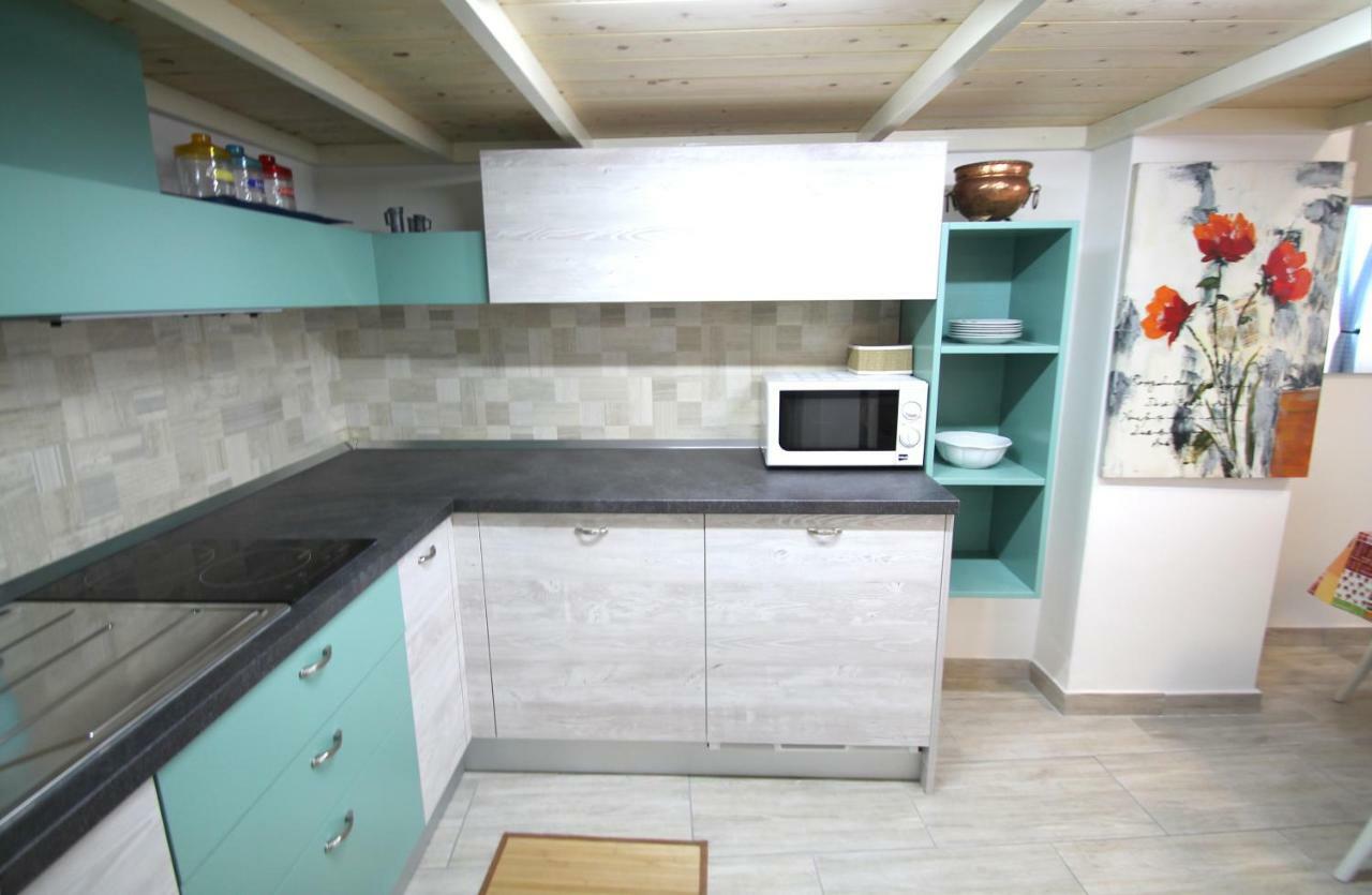 Loft Apartment *